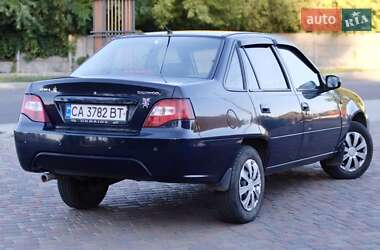 Седан Daewoo Nexia 2008 в 