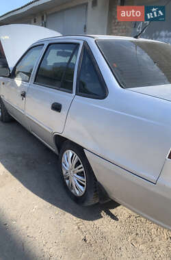 Седан Daewoo Nexia 2012 в 