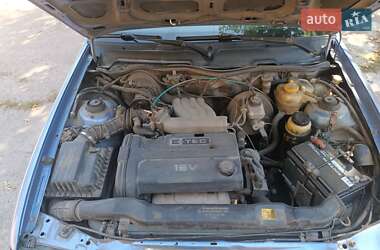 Седан Daewoo Nexia 2008 в 