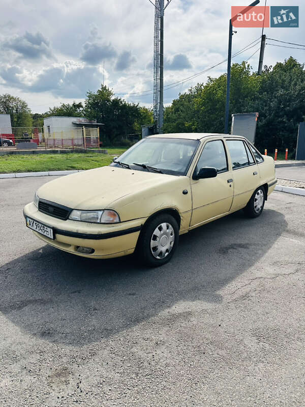 Седан Daewoo Nexia 2008 в 