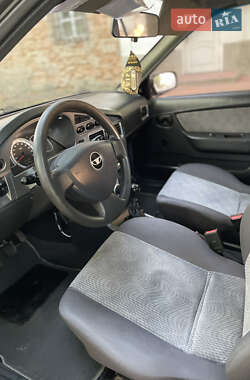 Седан Daewoo Nexia 2011 в 