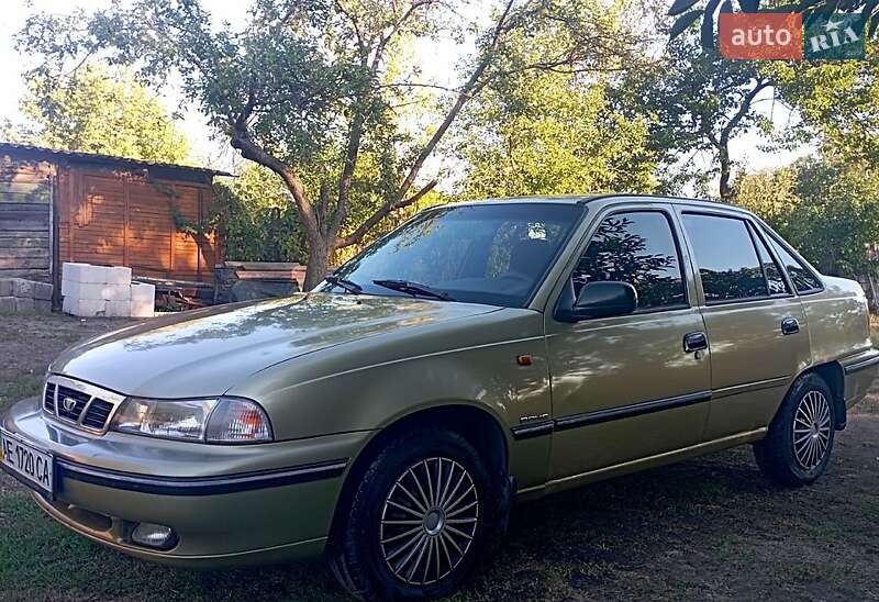 Седан Daewoo Nexia 2006 в 