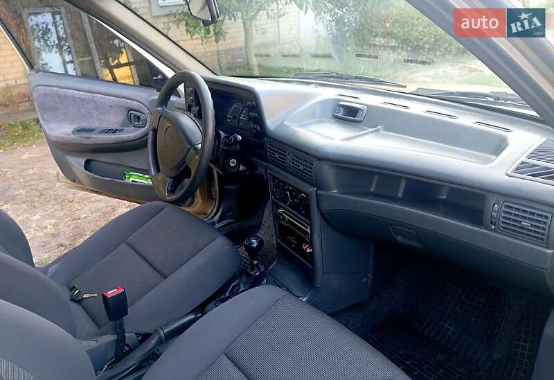 Седан Daewoo Nexia 2006 в Днепре