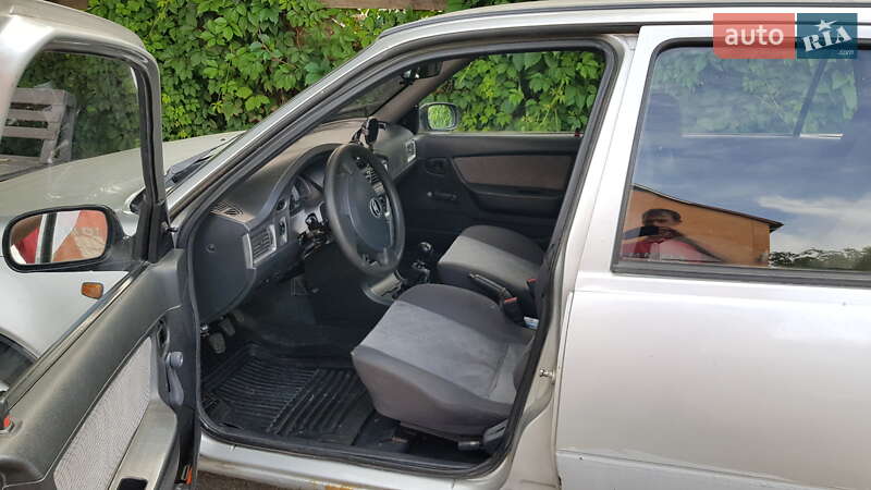 Седан Daewoo Nexia 2009 в Києві