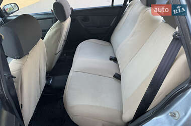 Седан Daewoo Nexia 2012 в 
