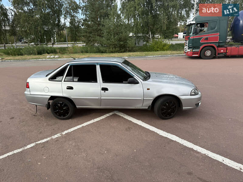 Седан Daewoo Nexia 2012 в Полтаве