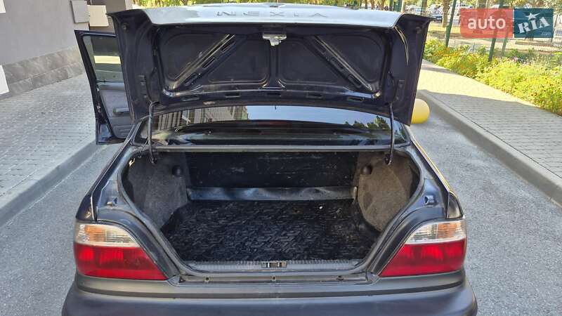 Седан Daewoo Nexia 2008 в Киеве