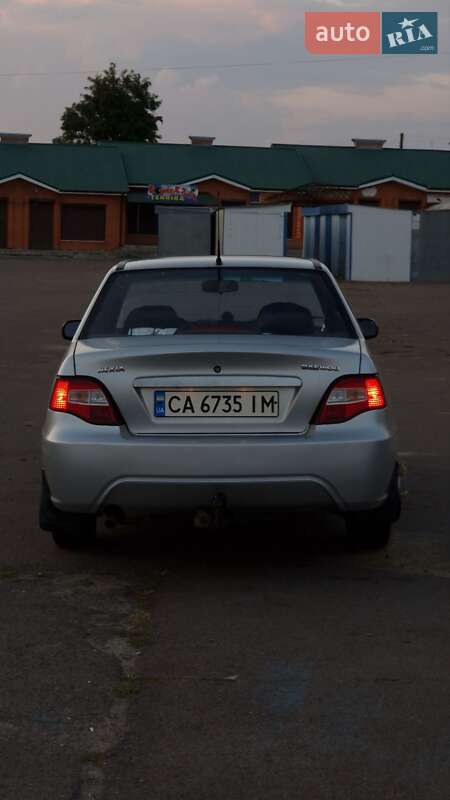Седан Daewoo Nexia 2011 в Звенигородке