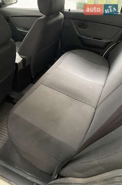 Седан Daewoo Nexia 2011 в 