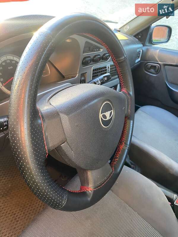 Седан Daewoo Nexia 2008 в Стрые