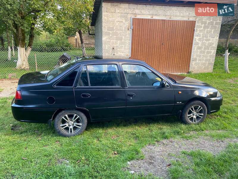 Седан Daewoo Nexia 2008 в Стрые