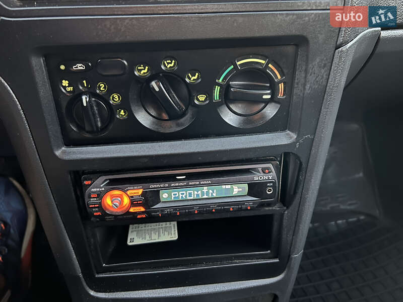 Седан Daewoo Nexia 2011 в Харкові