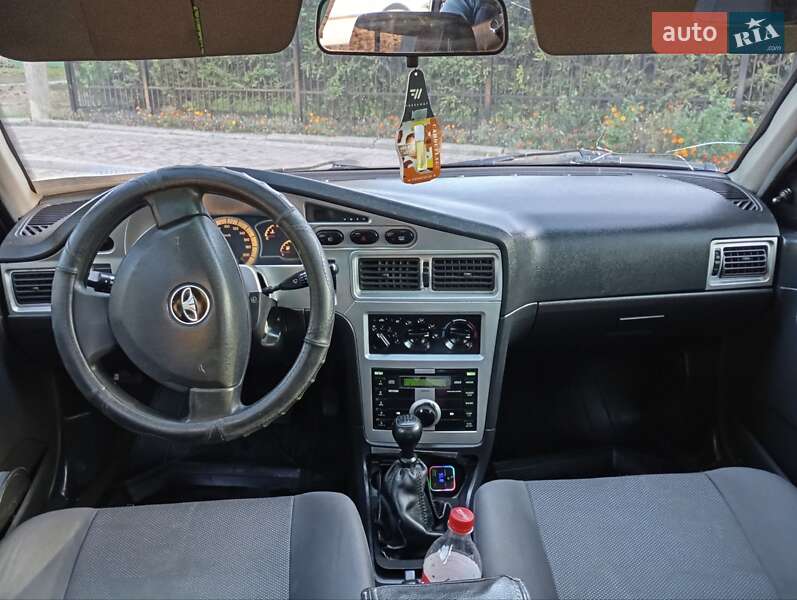 Седан Daewoo Nexia 2011 в Корсунь-Шевченківському