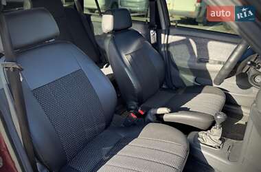 Седан Daewoo Nexia 2008 в 