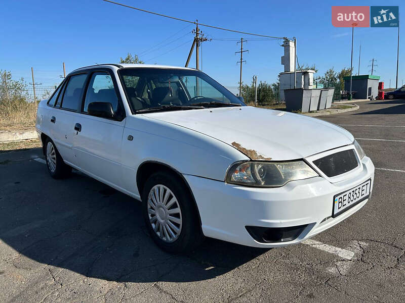 Седан Daewoo Nexia 2012 в Николаеве