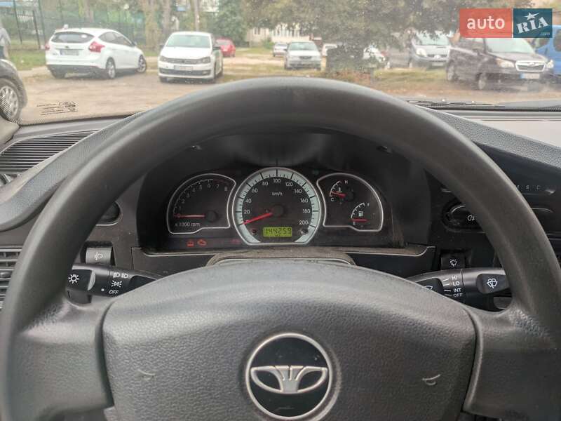 Седан Daewoo Nexia 2009 в Киеве