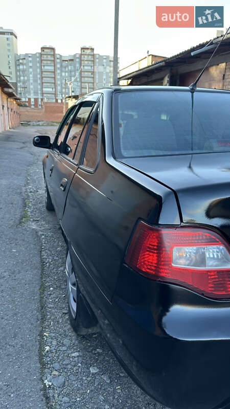 Седан Daewoo Nexia 2011 в Хмельницком