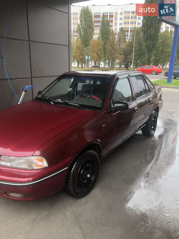 Седан Daewoo Nexia 2007 в Вишневом фото 5 Седан Daewoo Nexia 2007 в Вишневом