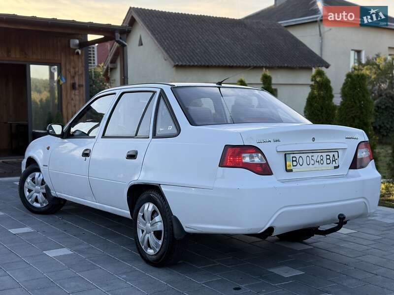 Седан Daewoo Nexia 2011 в Дрогобыче
