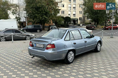 Седан Daewoo Nexia 2012 в 