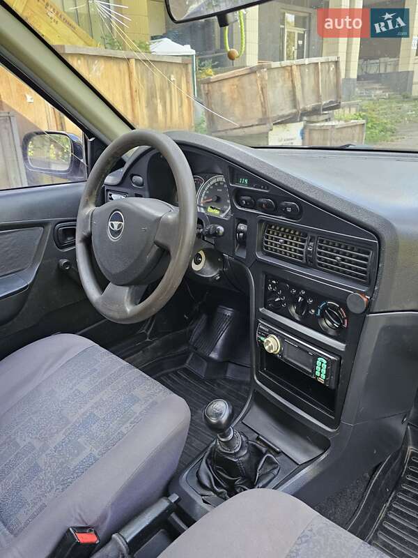 Седан Daewoo Nexia 2011 в Киеве