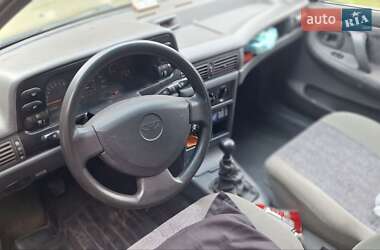 Седан Daewoo Nexia 2007 в 