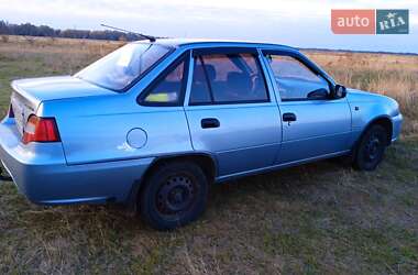 Седан Daewoo Nexia 2010 в 