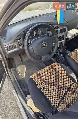 Седан Daewoo Nexia 2012 в 