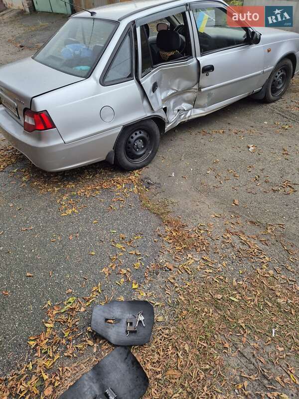 Седан Daewoo Nexia 2012 в 