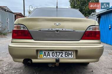 Седан Daewoo Nexia 2006 в 
