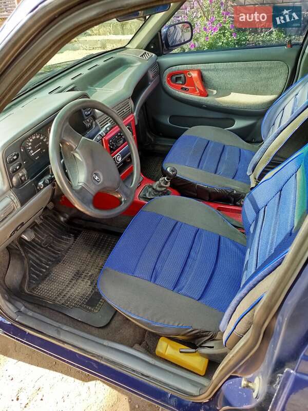Седан Daewoo Nexia 2005 в Шишаки