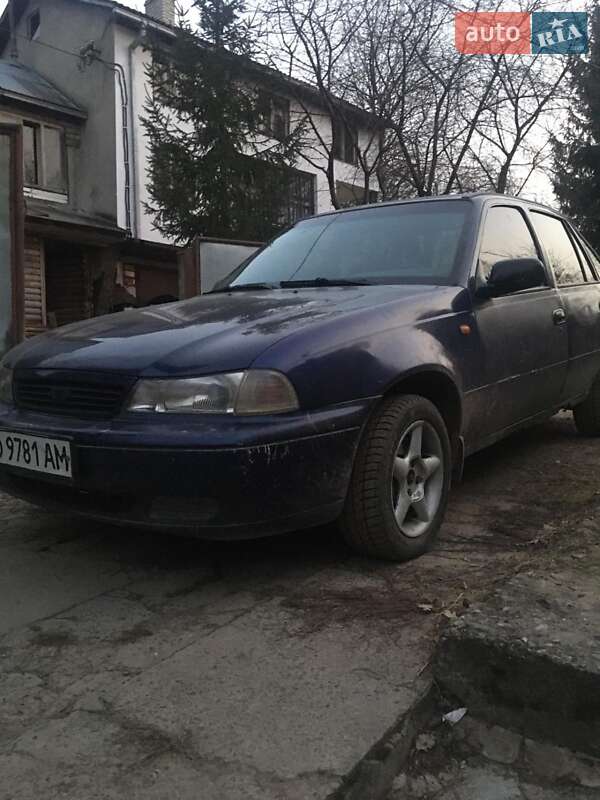 Седан Daewoo Nexia 2008 в Хусте