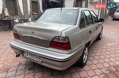 Седан Daewoo Nexia 2008 в 