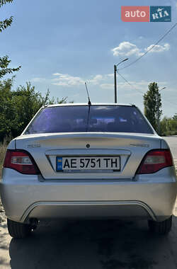 Седан Daewoo Nexia 2012 в 