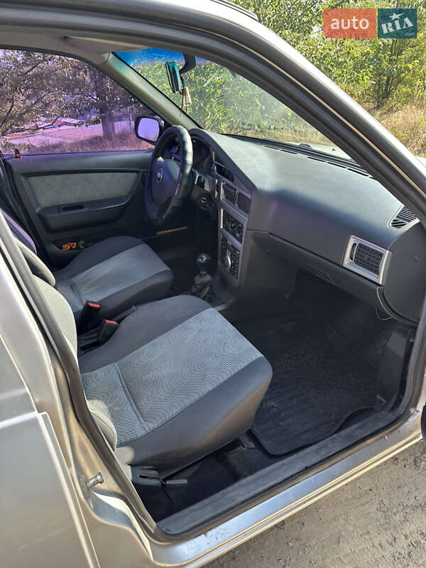 Седан Daewoo Nexia 2012 в Дніпрі фото 33 Седан Daewoo Nexia 2012 в Дніпрі