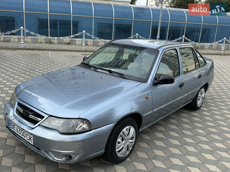 Седан Daewoo Nexia 2012 в Черноморске