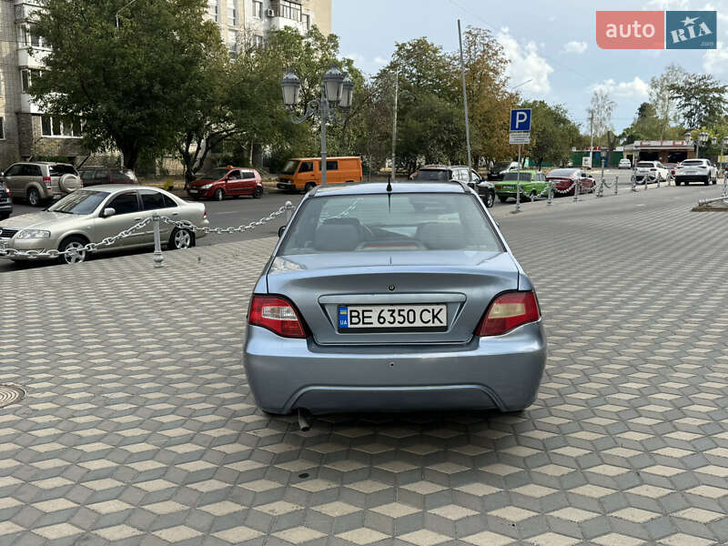 Седан Daewoo Nexia 2012 в Черноморске