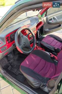 Седан Daewoo Nexia 2003 в 