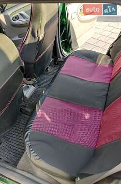 Седан Daewoo Nexia 2003 в 