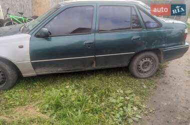 Седан Daewoo Nexia 1996 в 