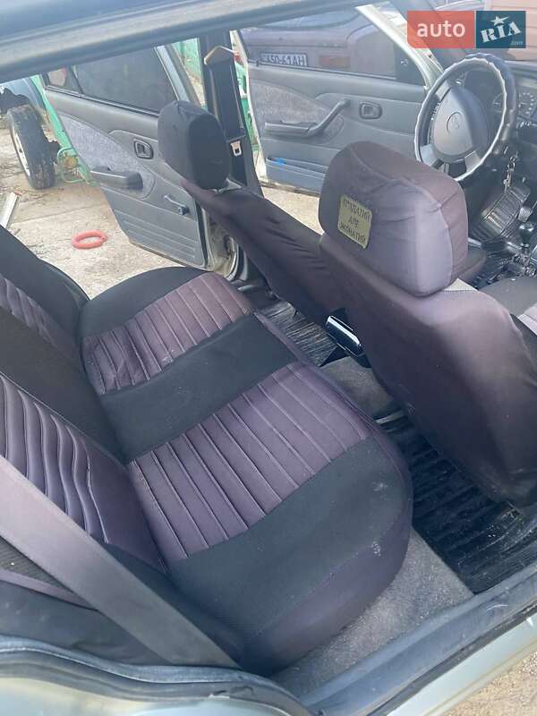 Седан Daewoo Nexia 2006 в Києві