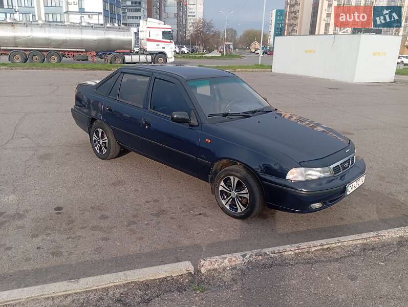 Седан Daewoo Nexia 2005 в Черкасах