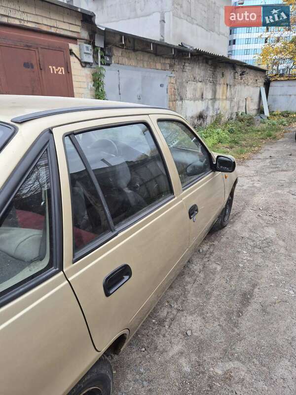 Седан Daewoo Nexia 2007 в Киеве