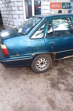 Седан Daewoo Nexia 1997 в 