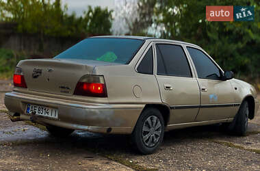 Седан Daewoo Nexia 1996 в  фото 3 Седан Daewoo Nexia 1996 в