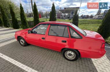 Седан Daewoo Nexia 2011 в  фото 5 Седан Daewoo Nexia 2011 в