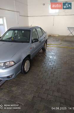 Седан Daewoo Nexia 2012 в 