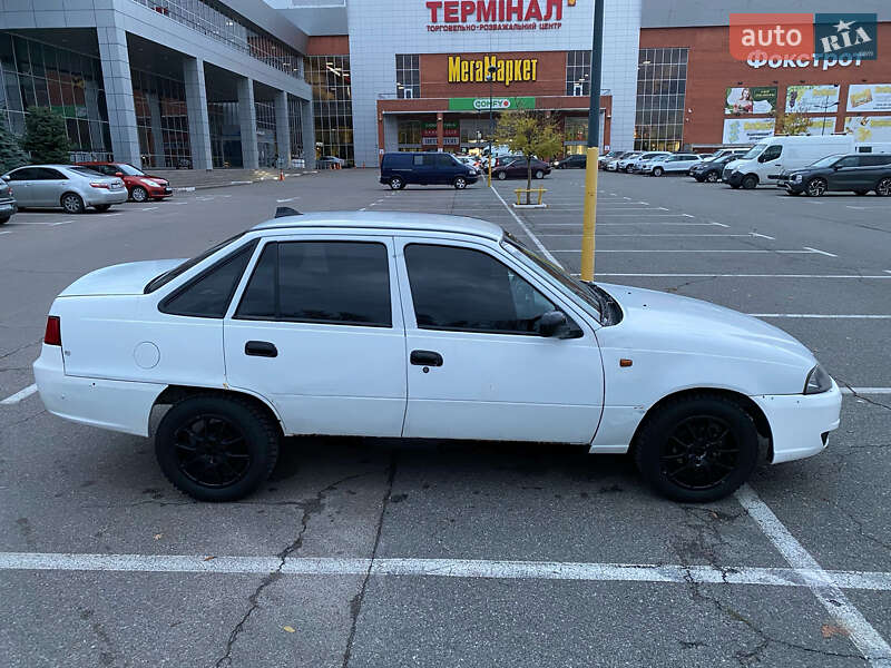 Седан Daewoo Nexia 2008 в Києві