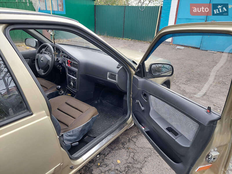 Седан Daewoo Nexia 2011 в Фастові