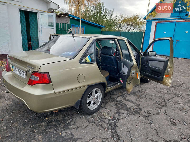 Седан Daewoo Nexia 2011 в Фастові